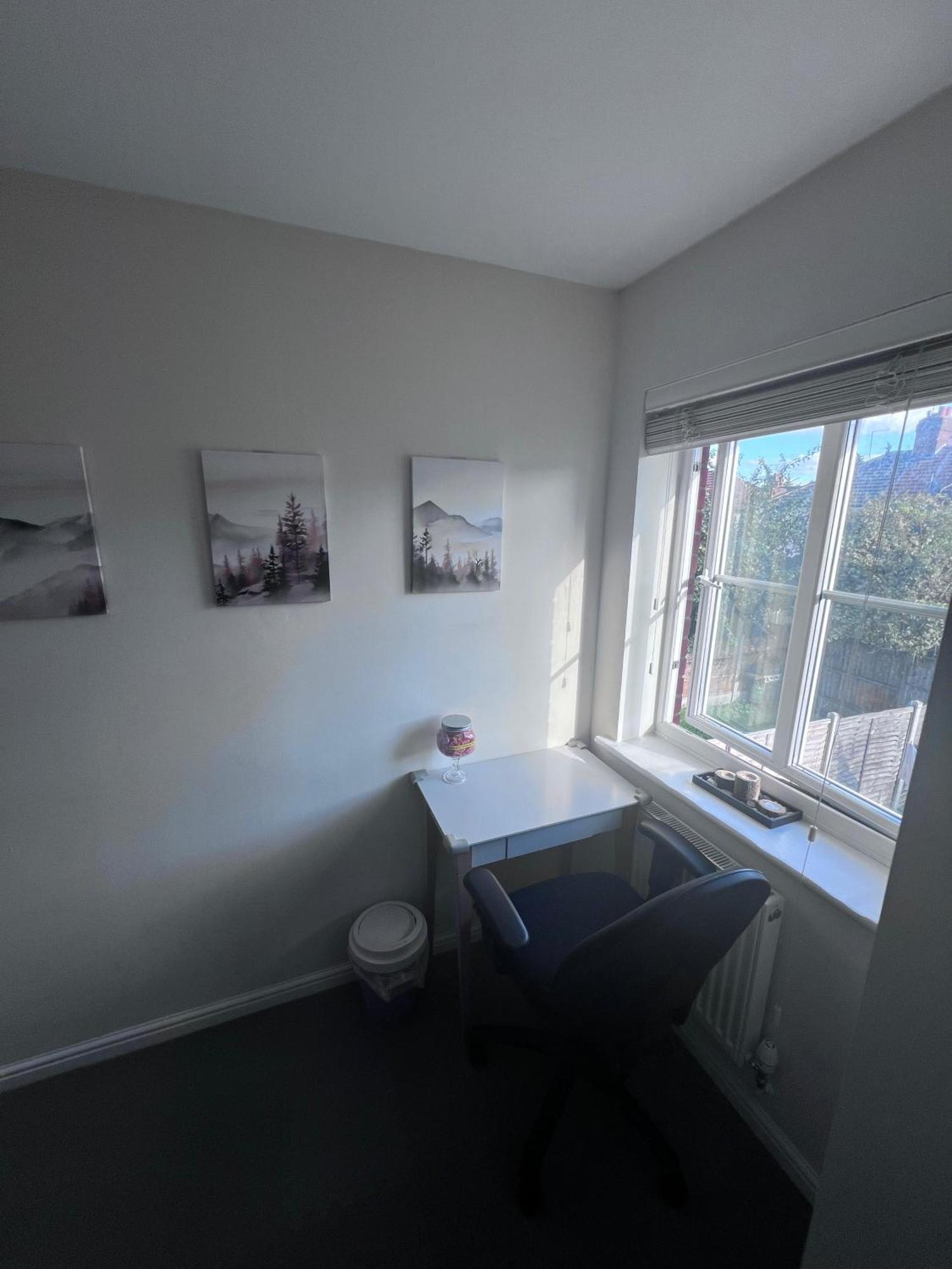 Homestay Excel Single - 5mins To Excel & 10mins To Canary Wharf