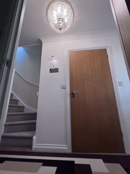Homestay Excel Single - 5mins To Excel & 10mins To Canary Wharf